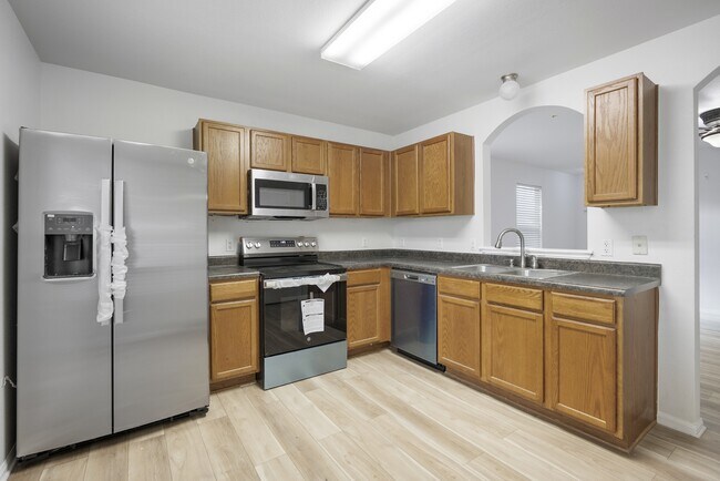 Building Photo - 903 Haynes Dr