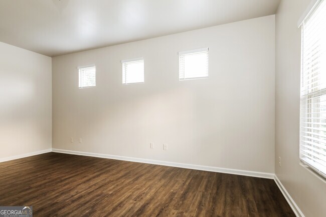 Foto del edificio - 6069 Semaphore Rdg