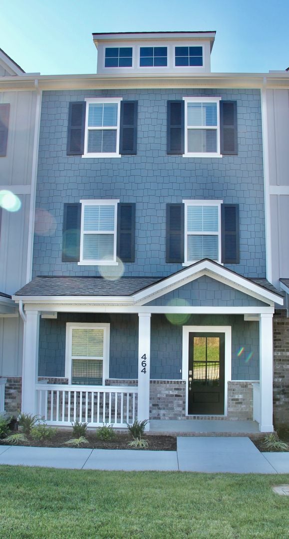 Foto del edificio - 464 Blair Rd