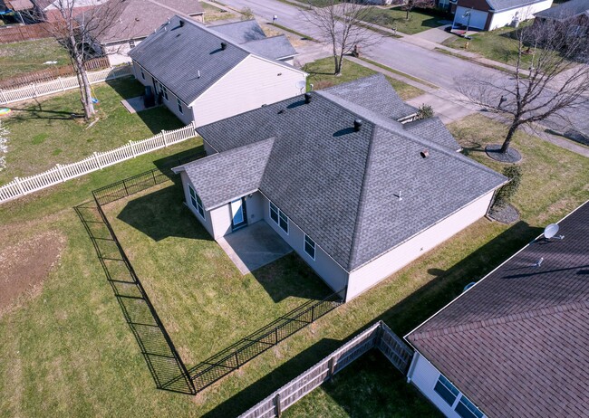 Building Photo - 4823 Penrose Dr