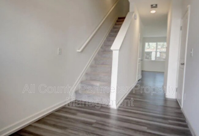 Building Photo - 3180 Delancy St