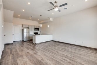 Building Photo - 710 Benge Dr