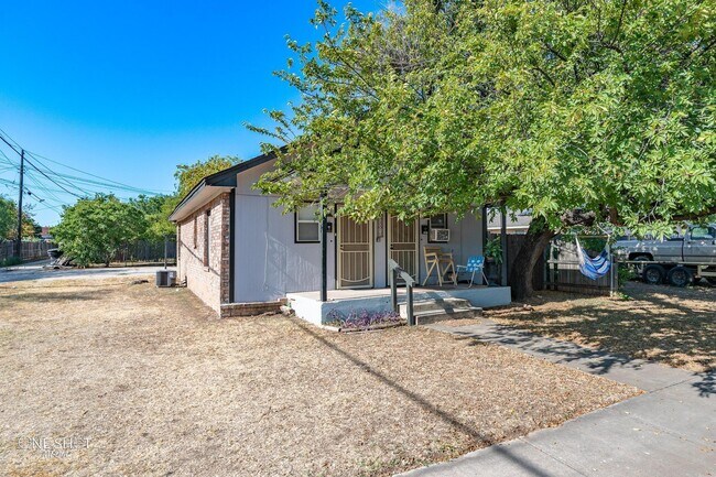 Foto del edificio - 1631 S 3rd St