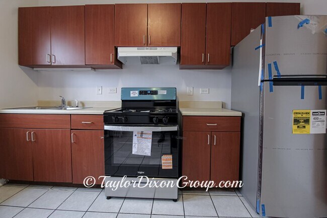 Foto del edificio - 4033 W Gladys Ave