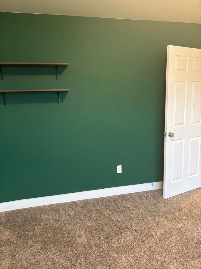 Building Photo - Dog Friendly Home in the Belgrade Prescott Ranch neighborhood