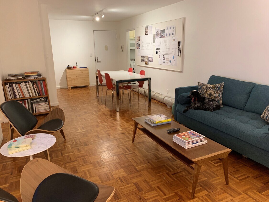 Building Photo - 1 Bedroom in a Doorman Building