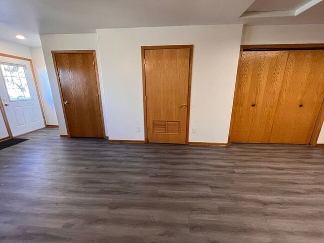 Foto del edificio - $1,725 | 3 Bedroom, 2 Bathroom Duplex | Pet Friendly* | Available for August 1st, 2025 Move In!