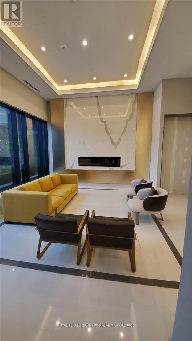 Building Photo - 65 Watergarden Dr