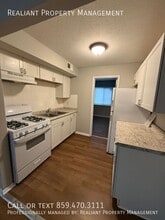 Building Photo - 208 Lakeshore Dr