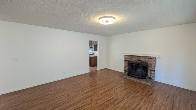 Building Photo - Price reduced!!! Single level 4 bed