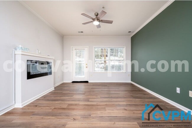 Building Photo - 1688 Fallowfield Ct