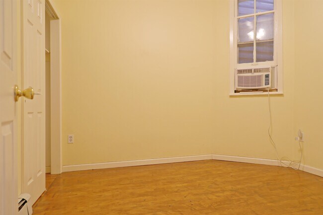Foto del edificio - 123 Cottage St