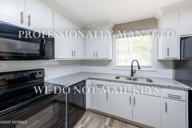 Building Photo - 409 Clifton Rd