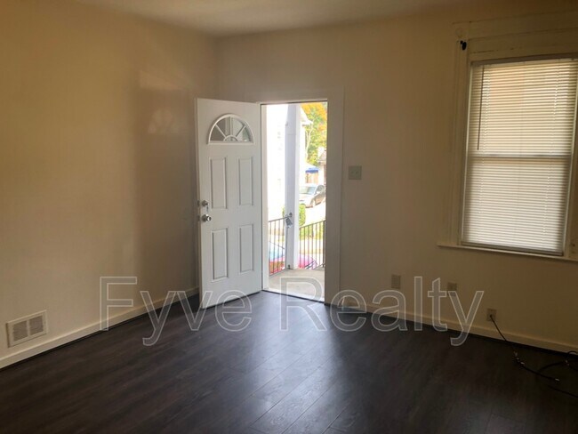 Foto del edificio - 826 Walbridge St