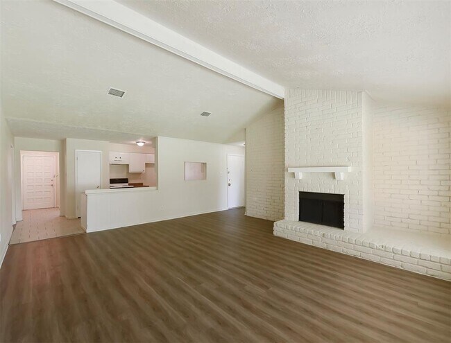 Building Photo - 17022 Bougainvilla Ln