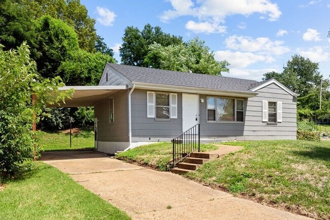 Building Photo - 5900 Sheriton Dr