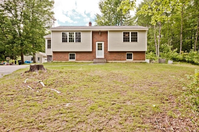 Building Photo - 407 Barnes Rd