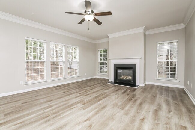 Foto del edificio - 5324 Sapphire Springs Dr