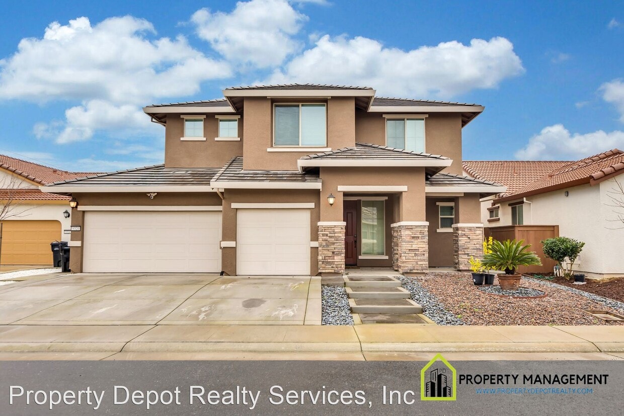 Primary Photo - 5 br, 3.5 bath House - 9320 Meringue Ct