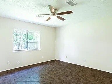 Building Photo - 17519 Fieldglen Dr