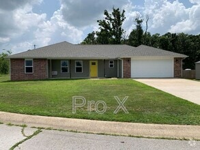 Building Photo - 13731 Pella Ln