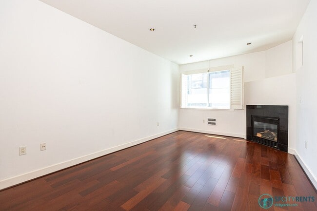 Building Photo - Downtown/Civic Center: Condo near Hayes Valley w/ Private Patio, Google Fiber & Garage Parking