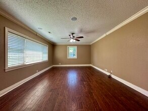 Building Photo - 3810 N Rainbow Farm Rd