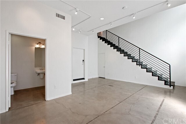 Building Photo - 204 N Spurgeon St