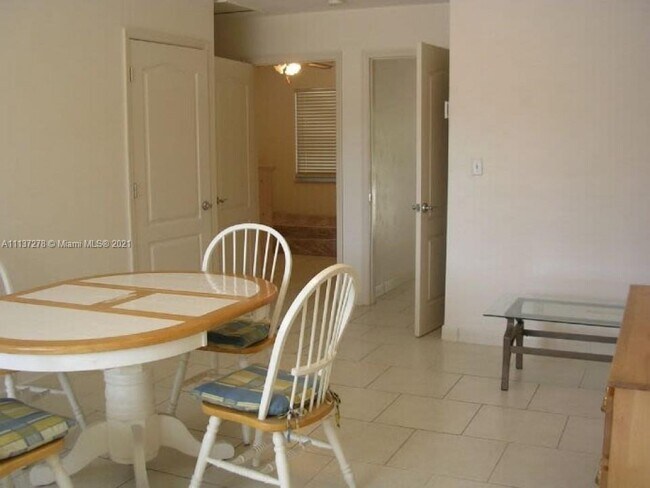 Foto del edificio - 3894 Grand Ave