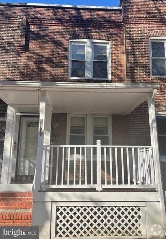 Building Photo - 237 4th Ave