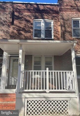 Building Photo - 237 4th Ave