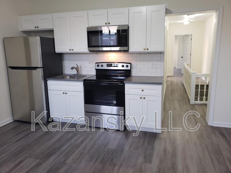 Foto principal - 5625 Sprague St