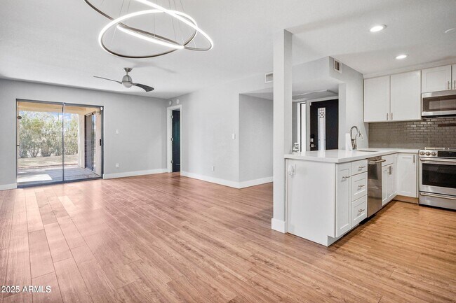 Foto del edificio - 9340 N 92nd St
