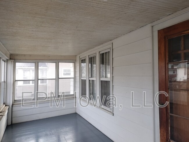 Building Photo - 1138 Williston Ave