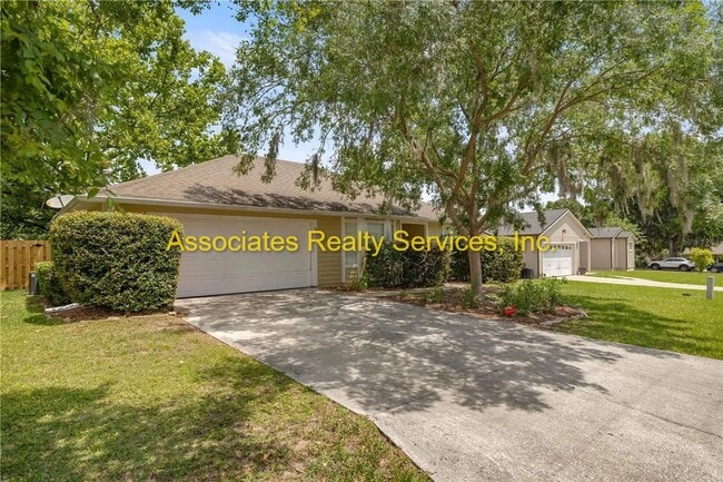 Building Photo - Charming, spacious 3bed/2bath home w/ office, screened patio & double car garage in Northridge su...