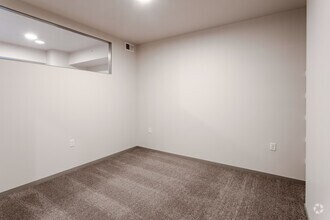 1BR, 1BA - B1 - Lake Street Dwelling