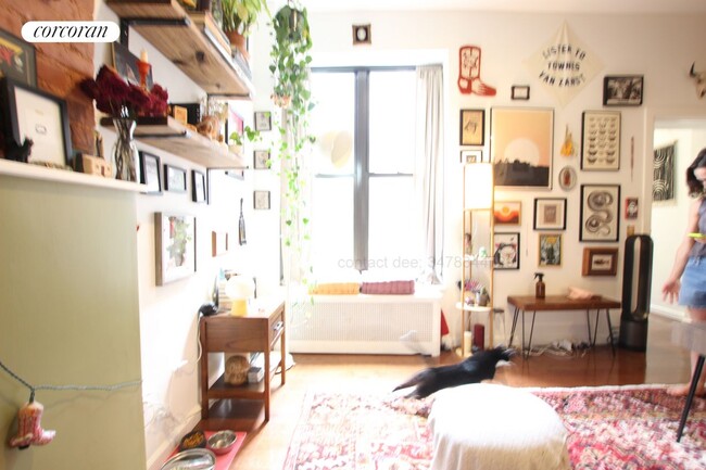 Foto del edificio - 144 W 70th St