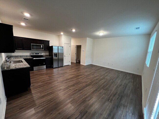 Foto del edificio - Nice 3/2.5 Home in Cartersville- $1,550