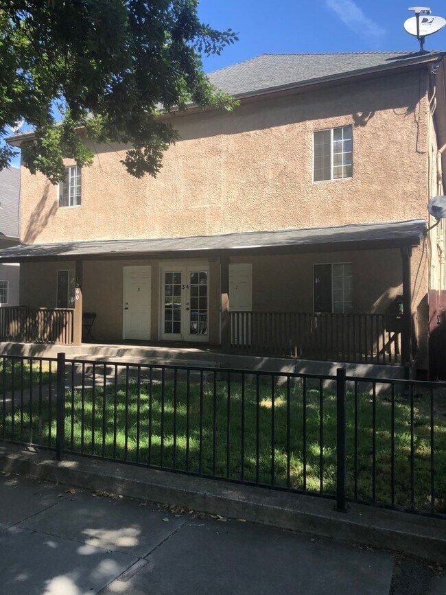 Building Photo - 1560 Montgomery St