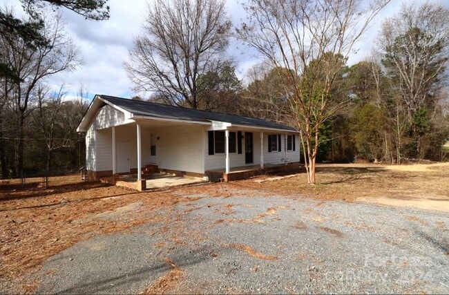 Building Photo - 171 N Sutton Rd