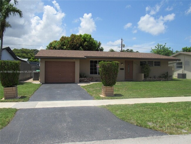 Building Photo - 7771 NW 21st Ct