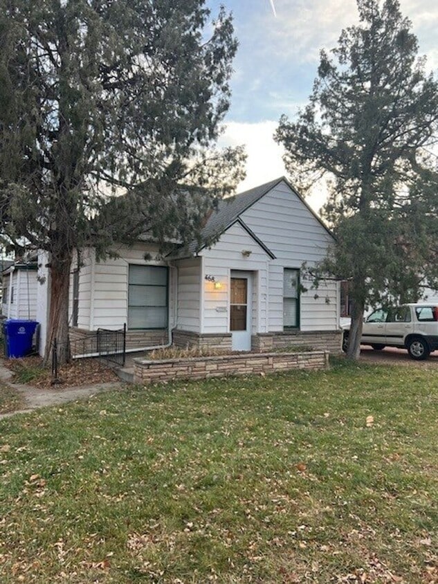 Charming 3bedroom, 1.5bathroom Home - Charming 3bedroom, 1.5bathroom Home