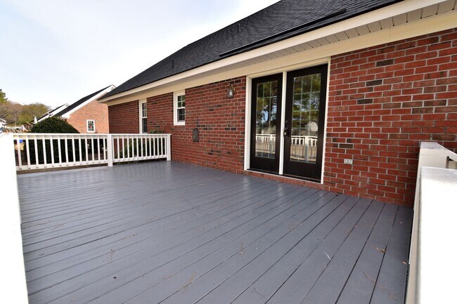 Building Photo - 106 Woodfield Drive