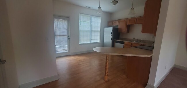 Building Photo - Kensington Townhomes