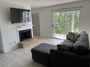 Building Photo - 18511 Egret Bay Blvd