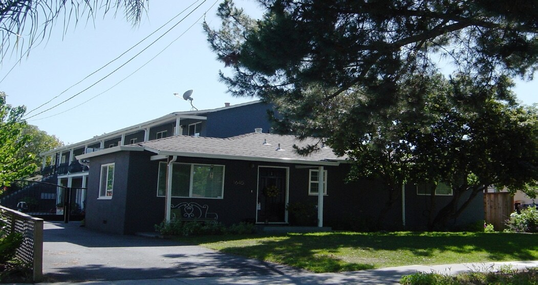 Primary Photo - 1645 Mercy St