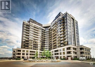 Building Photo - 217-1060 SHEPPARD Ave