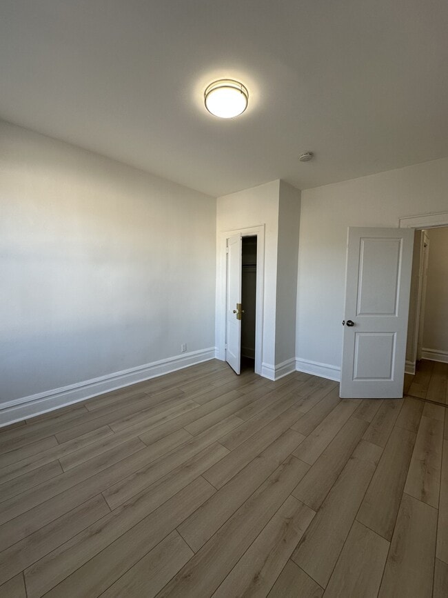 Building Photo - 319 Bloomfield Ave