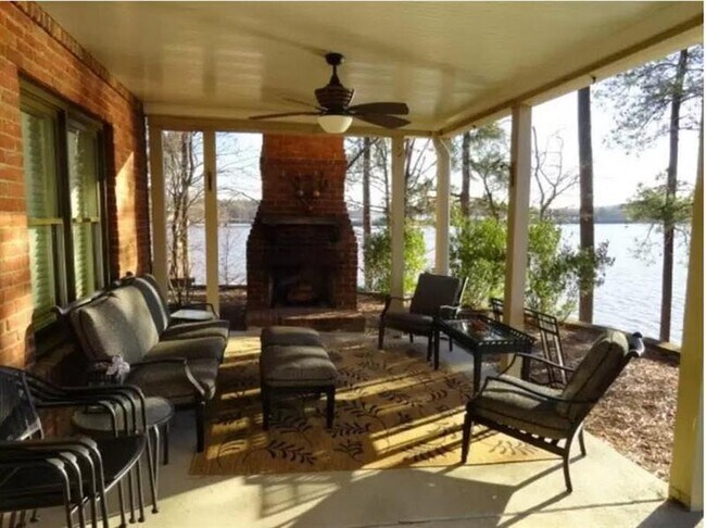 Foto del edificio - 1471 Choo Choo Dr