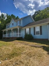 Building Photo - 700 Country Ridge Ct